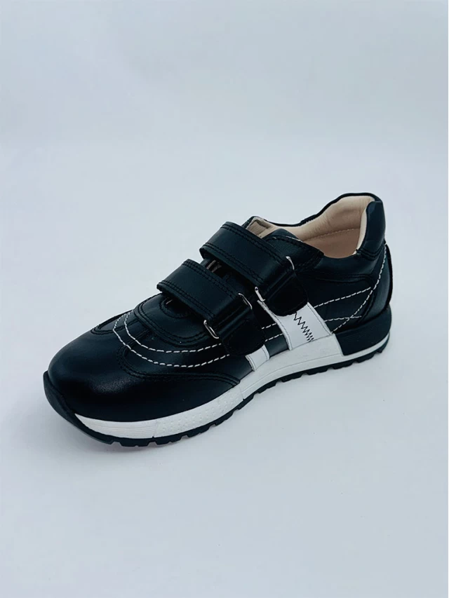 Adidasi baieti Cod 2067-215=2928